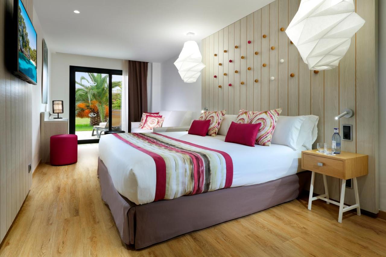 Grand Palladium White Island Resort & Spa Playa d'en Bossa Exteriér fotografie