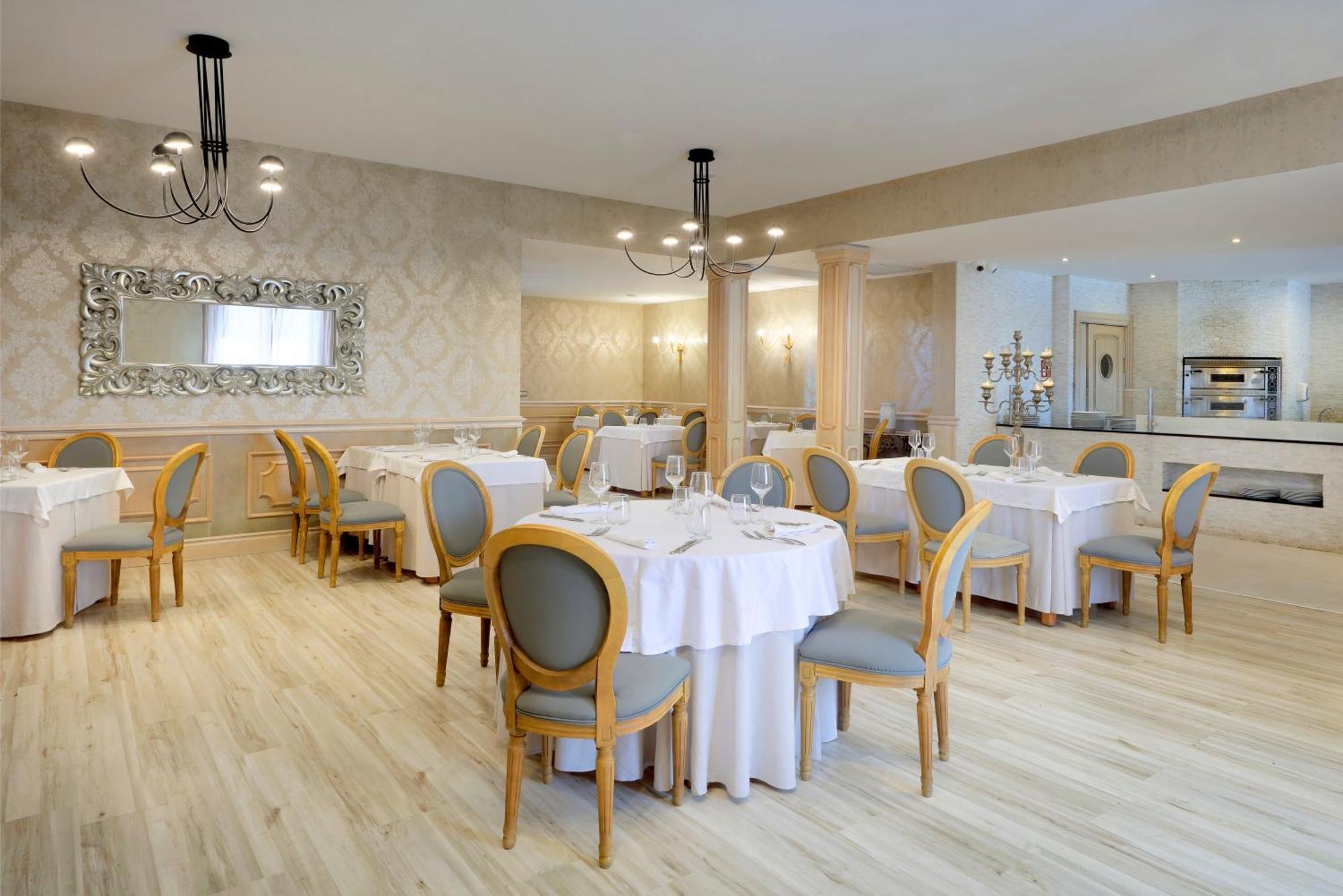 Grand Palladium White Island Resort & Spa Playa d'en Bossa Exteriér fotografie Restaurant