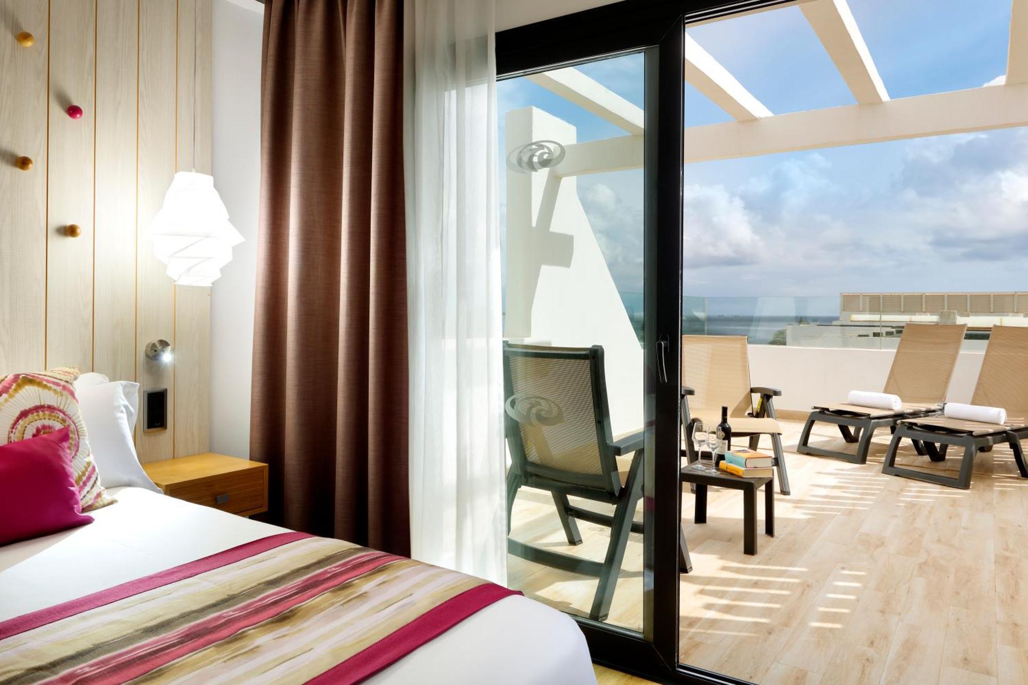 Grand Palladium White Island Resort & Spa Playa d'en Bossa Exteriér fotografie Suite